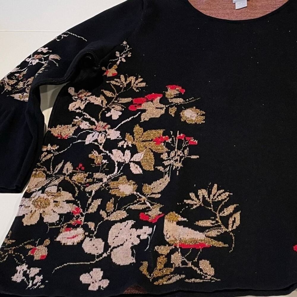 Chico’s Pullover Knit Sweater Floral Sz XXL Bell Sleeves Black Red Gold Metallic - Picture 5 of 10